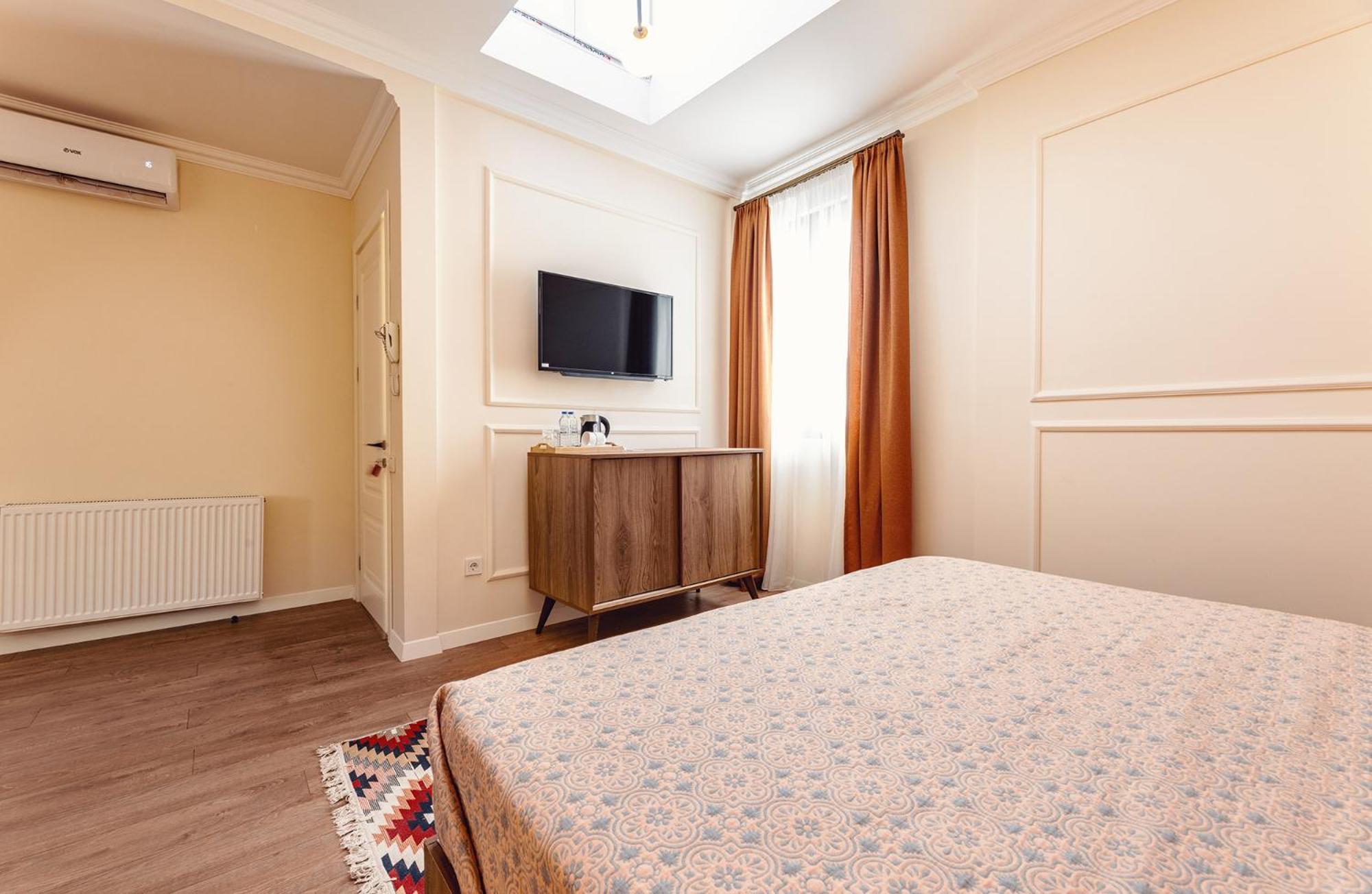 Boutique Hotel Manufactura Tbilisi Exterior photo